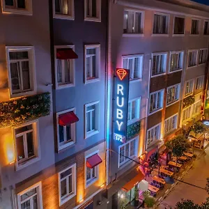 Hotel Ruby, Istanboel